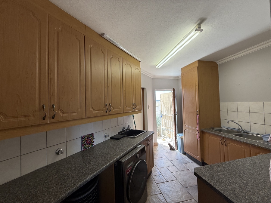 3 Bedroom Property for Sale in Island View Western Cape